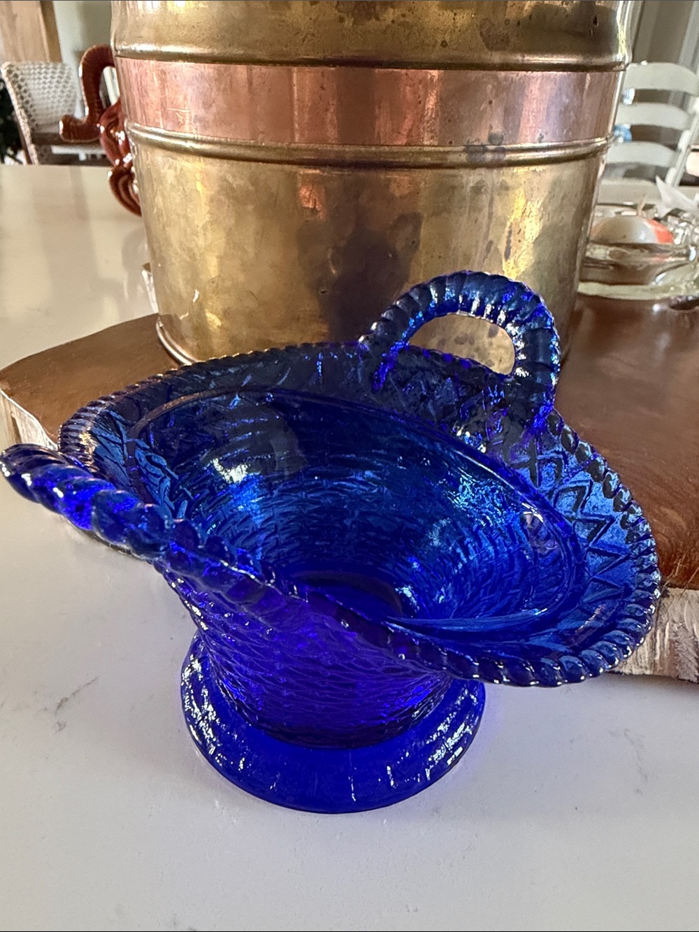 Vintage Westmoreland Cobalt Blue Hen on Basket (Basket-bottom piece only)